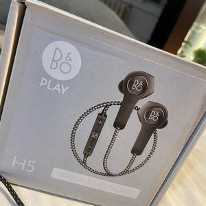 B&o earphones